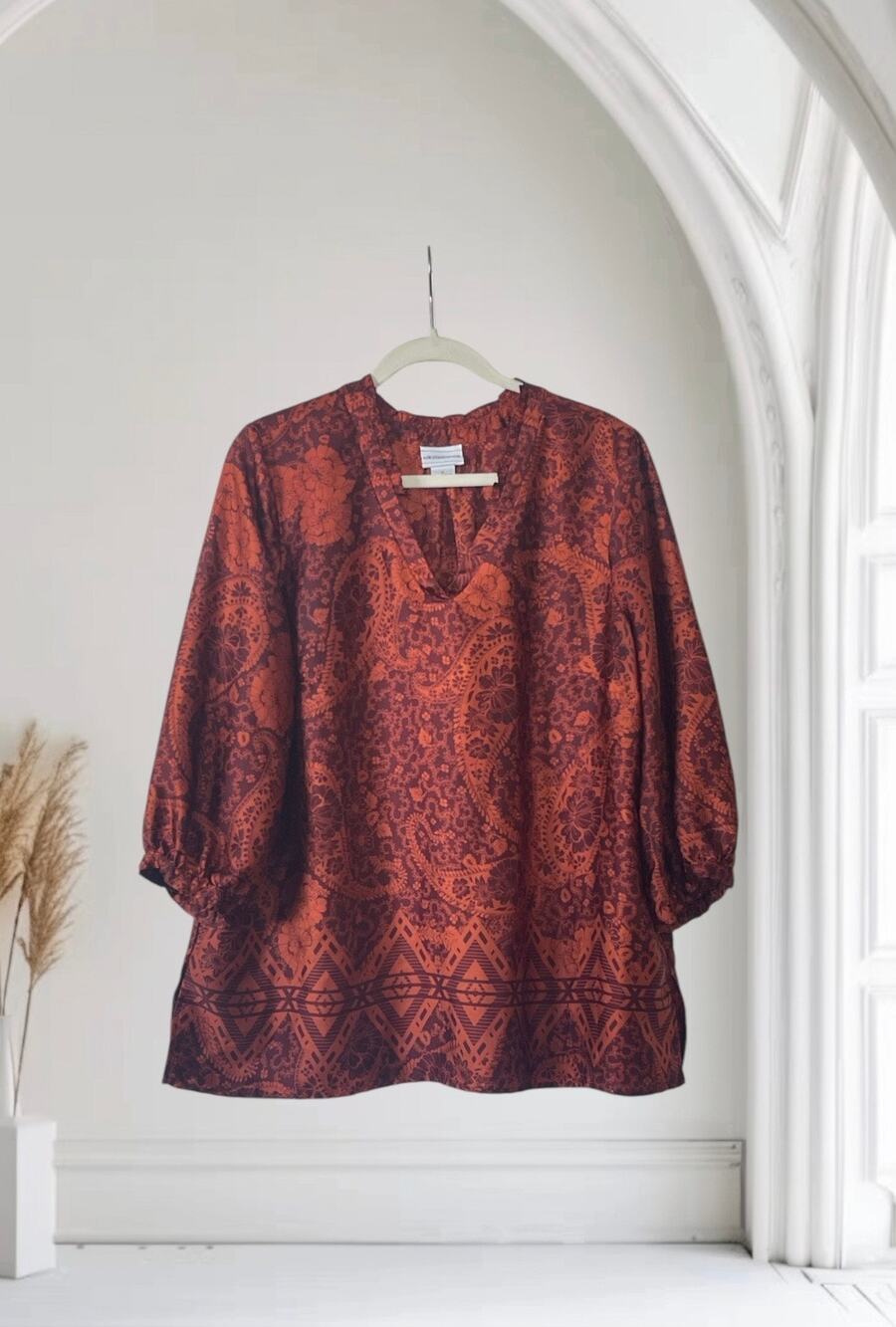 Liz Claiborne Blouse Satin V Neck Ruffle Neck Paisley XL